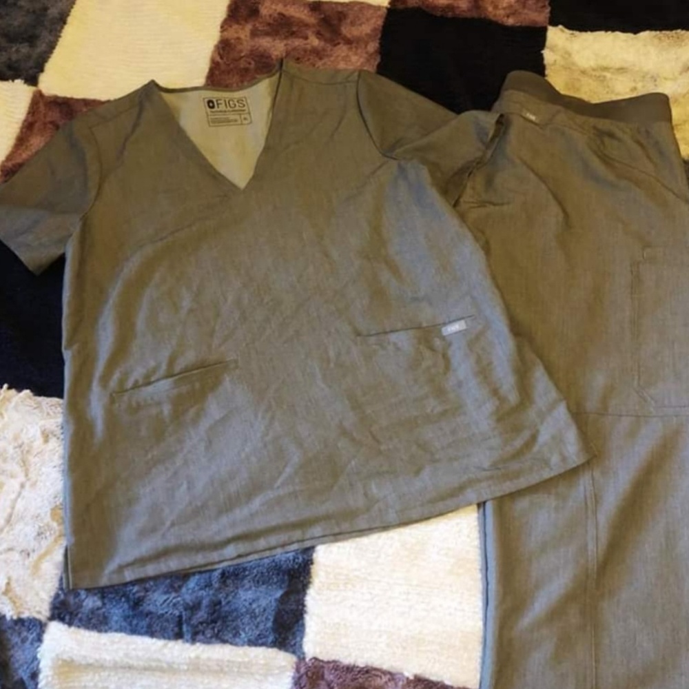 Grey Figs Scrubs
